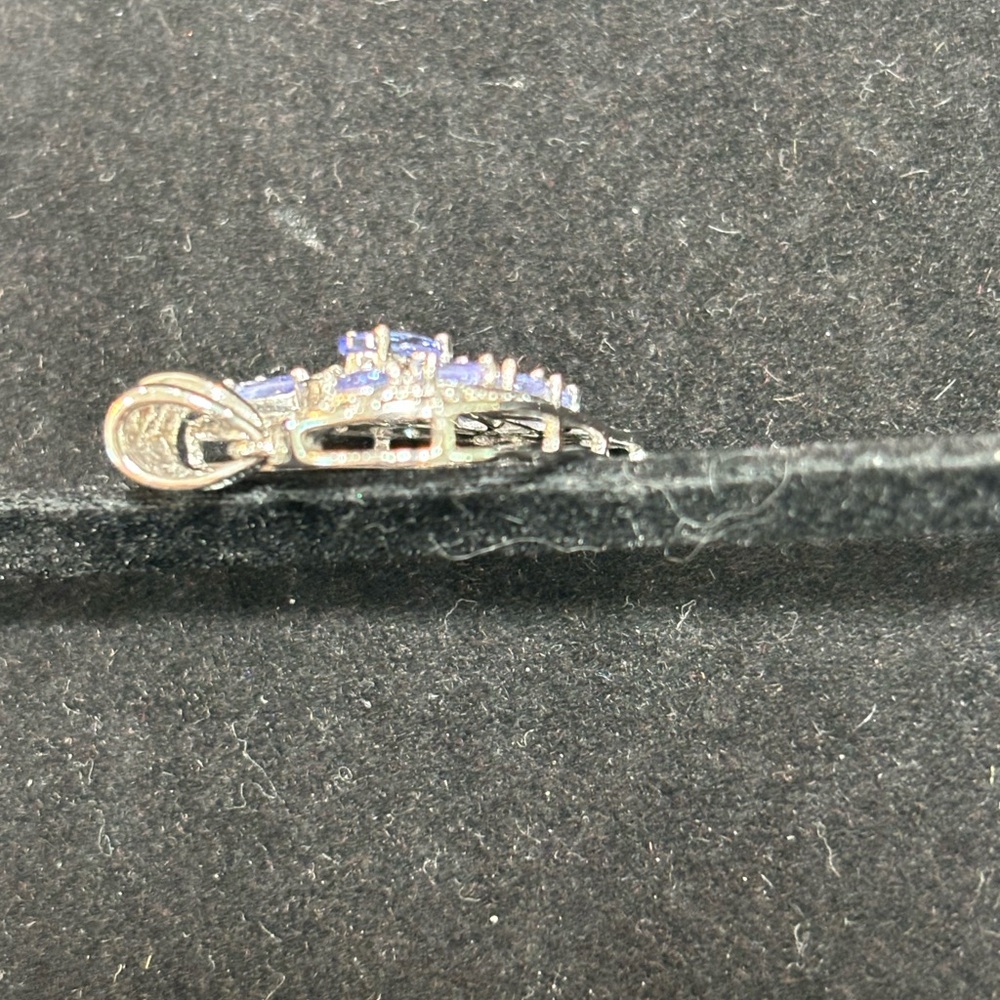 Tanzanite/Diamond Heart ๐ Necklace - Picture 6 of 8